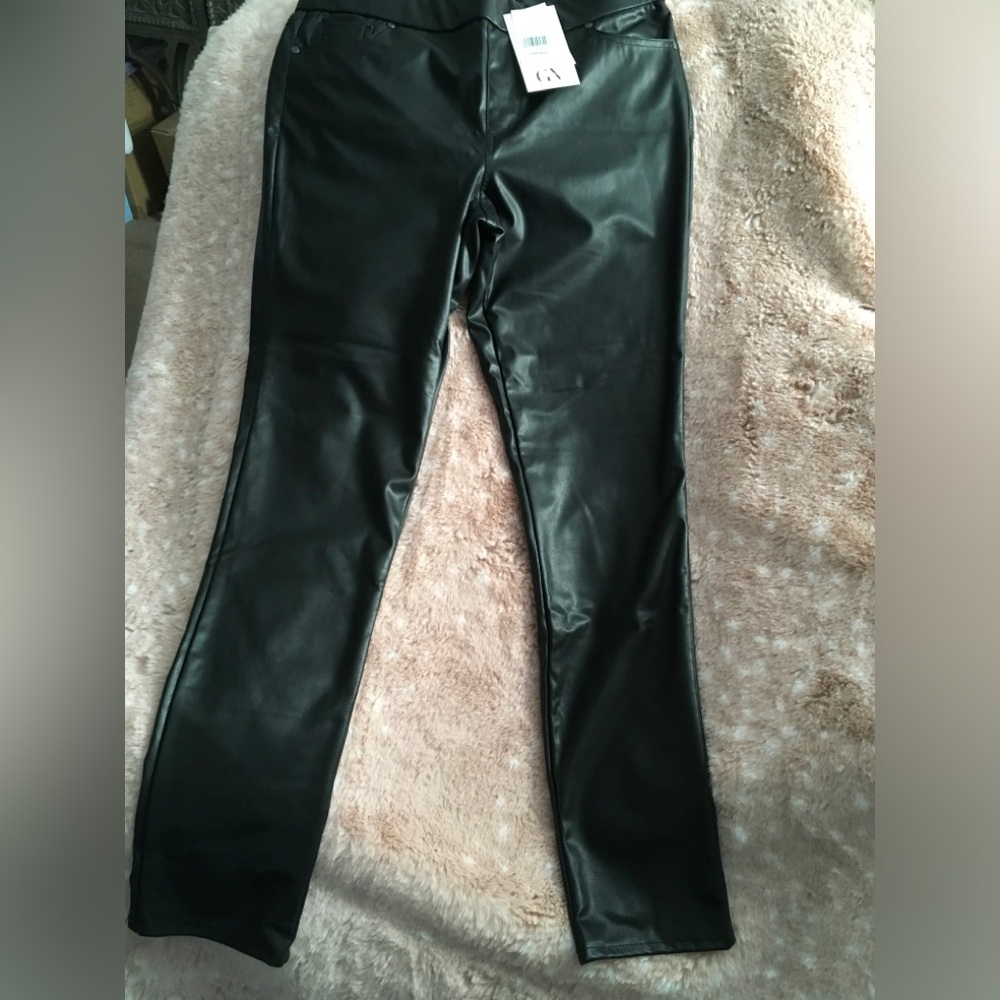 Gloria Vanderbilt Black Faux Leather Pants
